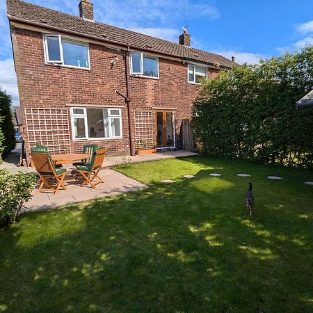 Cosy Single Room, Smart Tv, 5 Minute Walk From Train Station Bolton Exterior foto